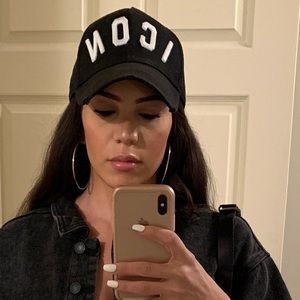 Meet your Posher, Rosi